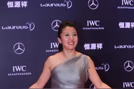 杨扬 近看有些发福了 还是漂亮图片