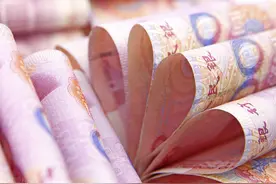 100元开始理财，1年后债券收益率38.5%，3点建议送给你图片