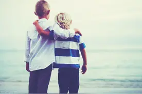 成年人的绝交，都是悄悄远离图片