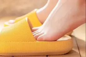 4.5CM超厚拖鞋，狂卖20多万双！抑菌防滑，椰子鞋般“踩屎感”图片