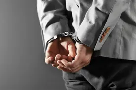 累犯算不算情节严重，一般加重刑期多长时间？图片