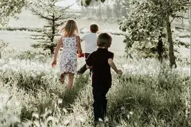 听哭众人的《少年》，值得循环1000遍：时过境迁，你还是最初模样图片