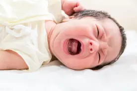 孩子肠胀气的那几个月，常常深夜大哭不止，我是这样熬过来的图片