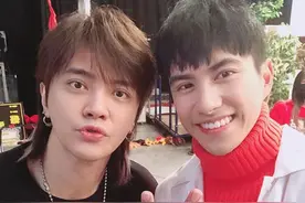 曝26岁男星回家务农！退出男团后穷到只剩几十元，下田劳作还卖菜图片