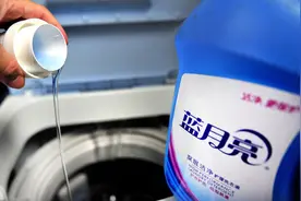 蓝月亮：一桶高瓴的“毒鸡汤”图片