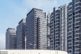 同一栋他住6楼我住13楼，房价贵了8万？气得我直拍大腿图片