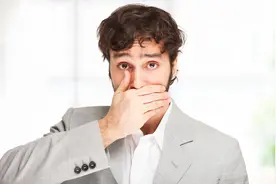 职场中，这4种话是不能说的，小心祸从口出图片