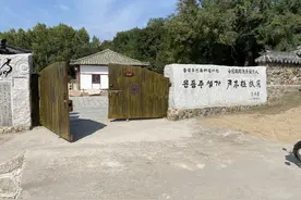 他是中国朝鲜族爱国诗人，却被韩国教授要求改成韩国籍，凭什么图片