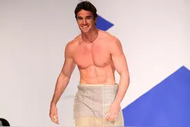 妮可·舒辛格的男朋友，一米八八的时尚男模特，肌肉身材简直超帅图片