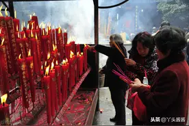 大年初九俗称“天日”，“备五果六斋”祭天神，祈福：平安健康图片