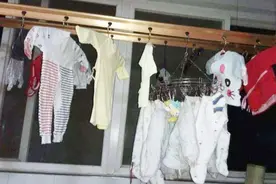 老人不让孩子的衣服晾在阳台“过夜”，这并非迷信，而是有根据的图片