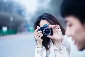 我想找一个对我好的人，这并不卑微图片