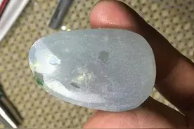 一块冰种翡翠片料起货凤凰大牌，冰晴靓丽图片