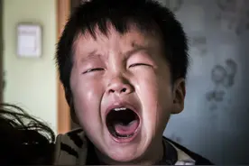 你家孩子被吼之后，是顶嘴还是闭嘴？如果是闭嘴，家长别高兴太早图片