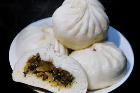 零失败，酸菜粉条大包子，史上最软爆好吃！图片