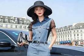 「气质街拍13期」蕾丝拼接牛仔连衣裙，教你凸显性感女神气质图片