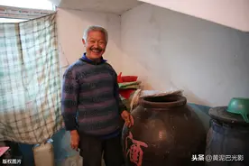陕西53岁未婚老汉招亲到56岁寡妇家，看把日子过成啥图片
