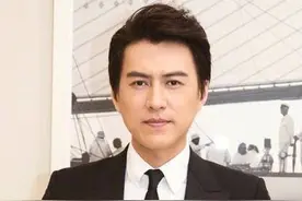 恋大姐娶富豪前妻，从小服务生到拥上亿家产，靳东如何上成功的？图片