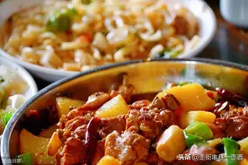 陕西人为什么喜欢蹲着吃面？这是古人的智慧，多数人不懂图片