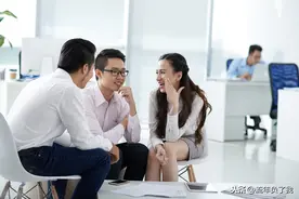 如何快速插入对方话题，记住4点，理清对方的思路，巧妙插入话题图片