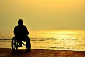 57岁糖友老杨的困与惑：糖尿病并发症可以提前退休吗？图片