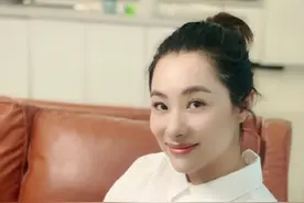 刘璇孕晚期状态曝光！挺大肚陪大儿子母爱爆棚，40岁怀二胎很艰辛图片