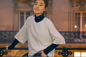 只要掌握技巧，基本款白T恤，也可以轻松搞定一周穿搭图片