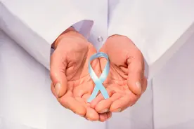男子被告知得了癌症，他提出和女朋友分手图片