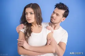 女朋友不理我不回信息怎么办图片