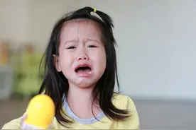 “我再也不和你玩了”，当孩子被小伙伴放狠话，宝妈怎么做最妥当图片