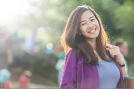 双语美文欣赏——Smile微笑图片