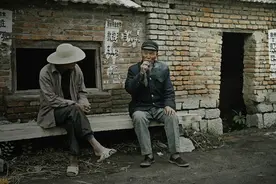 2020年低保要取消？农民要注意这些问题，两类人低保才会取消图片