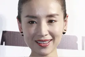 败给时间的不仅仅是容颜图片