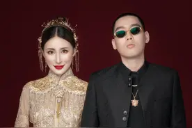 90后男星官宣产女！晒妻女病房照秀幸福，老婆素颜被指整容失败图片