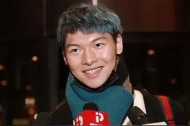 暴走的王哲林，到底多有钱？年薪之高，普通人一辈子都挣不到图片