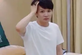 你们喜欢的深深来了，周深表情包大全请收下图片