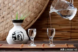 啥是烧酒？它和白酒有啥区别？原来差别还不小，涨知识了图片