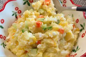 6月减脂菜品，土豆泥鸡蛋沙拉，营养美味又饱腹，低卡低热助减肥图片