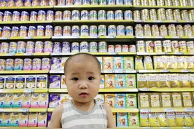 我在国外打工的那些日子，华为最被认可，因便宜从国外带奶粉回国图片