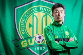 北京国安球员巴顿，已经沦为球队“隐形人”，急需证明自己图片