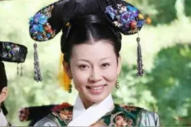 “齐妃”张雅萌罕见晒家人 老公外形不输张晓龙20岁儿子颜值高图片