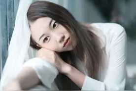 一条金项链，让我看出了情人和老婆的本质区别图片