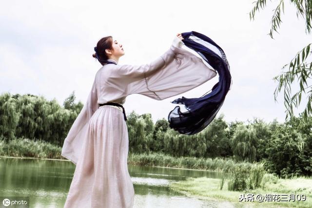 原来“碧玉妆成一树高”中的“碧玉”是这样理解的