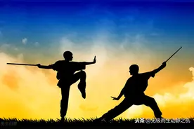 现时代片面理解四两拔千斤，这是落后挨打的前奏曲图片