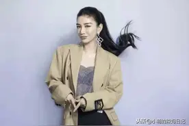 “阔腿裤”彻底失宠了！今年开始流行“鲨鱼裤”，明星潮人都在穿图片