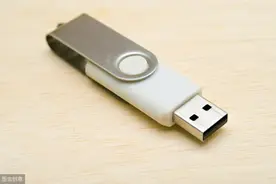 重装系统如何设置U盘启动？最实用的3种设置方法，值得收藏图片