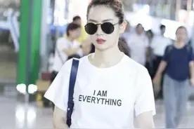 胯大腿粗女孩慎选！戚薇同款“老爹裤”，穿上去起码胖了20斤图片