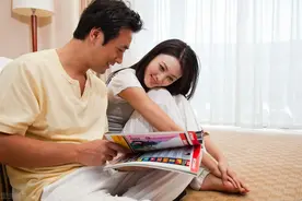 离婚4个月，前妻深夜发了句“睡了吗？”前夫：没，儿子说要妈妈图片