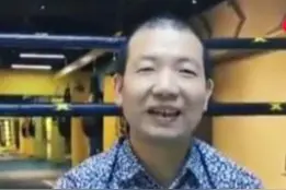 北京螳螂拳大师尹华斌叫骂武僧一龙：我三十秒能把你眼睛插瞎图片