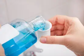 漱口水是刷牙的助攻图片